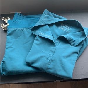 Figs Caribbean Blue Scrub Set